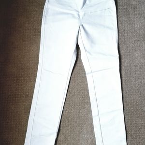 MATERNITY Miccimo White Skinny Jeans Size 31